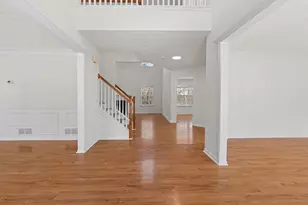 670 Roxford Ln, Buford, GA 30518 - Photo 6