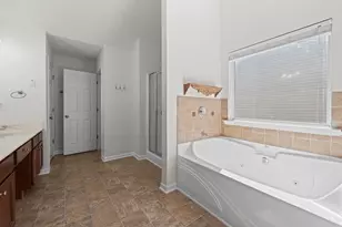 670 Roxford Ln, Buford, GA 30518 - Photo 32