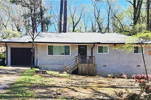 3158 Cloverhurst Dr, Atlanta, GA 30344 - Photo 2