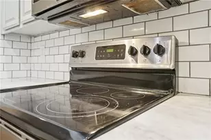 274 Rocky Ford Rd NE, Atlanta, GA 30317 - Photo 16