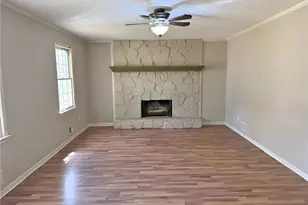 2511 Hidden Hills Dr, Marietta, GA 30066 - Photo 2