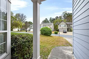 4229 Pentworth Ln NW, Kennesaw, GA 30144 - Photo 6