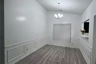 2400 Miller Oaks Cir, Decatur, GA 30035 - Photo 10