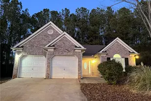 2400 Miller Oaks Cir, Decatur, GA 30035 - Photo 1