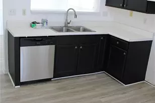 2400 Miller Oaks Cir, Decatur, GA 30035 - Photo 4