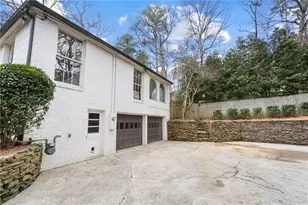 1129 E Beechwood Dr NW, Atlanta, GA 30327 - Photo 30