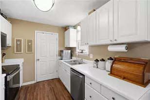 328 Highland Estate, Commerce, GA 30529 - Photo 8