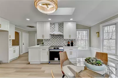 4929 Joy Lane SW, Lilburn, GA 30047 - Photo 28