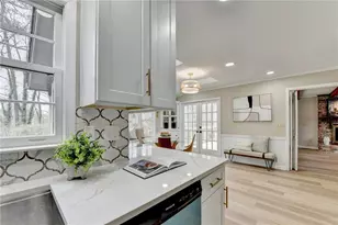 4929 Joy Ln S W, Lilburn, GA 30047 - Photo 20