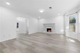 1150 River Overlook Dr, Lawrenceville, GA 30043 - Photo 12