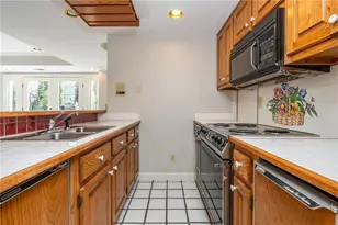 910 Curlew Ct, Sandy Springs, GA 30327 - Photo 54