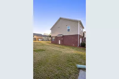 1626 Larkspur Trail, Conyers, GA 30012 - Photo 2