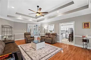 153 York Pl, Calhoun, GA 30701 - Photo 8