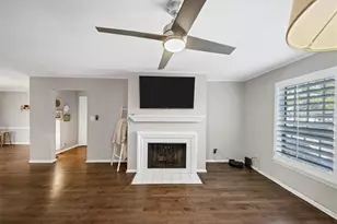 37 La Rue Pl NW, Atlanta, GA 30327 - Photo 4