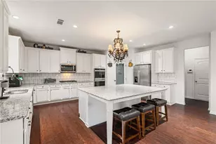 7905 Brewton Creek Dr, Cumming, GA 30028 - Photo 12