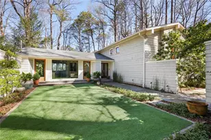 3872 Harts Mill Ln, Brookhaven, GA 30319 - Photo 2