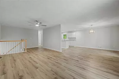 556 Roxbury Drive, Riverdale, GA 30274 - Photo 6