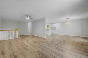 556 Roxbury Dr, Riverdale, GA 30274 - Photo 6