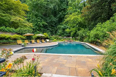 1678 Nottingham Way Way NE, Atlanta, GA 30309 - Photo 2