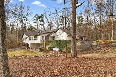 2151 E Maddox Road, Buford, GA 30519 - Photo 42