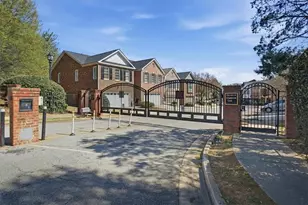 1686 Oakbrook Lake Dr, Norcross, GA 30093 - Photo 36