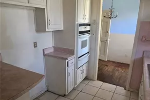 2481 Harvel Dr NW, Atlanta, GA 30318 - Photo 4