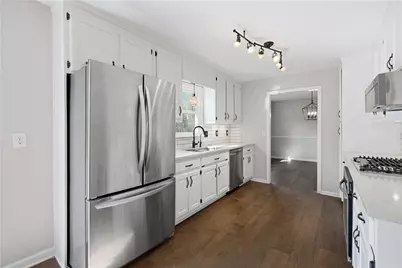 290 Oakmere Drive, Alpharetta, GA 30009 - Photo 14