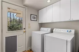 374 Londonberry Rd, Atlanta, GA 30327 - Photo 28