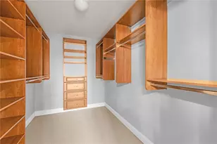 2048 Village Crest Dr NW, Atlanta, GA 30318 - Photo 18