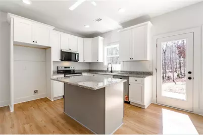 7603 Beachwood Drive, Murrayville, GA 30564 - Photo 12