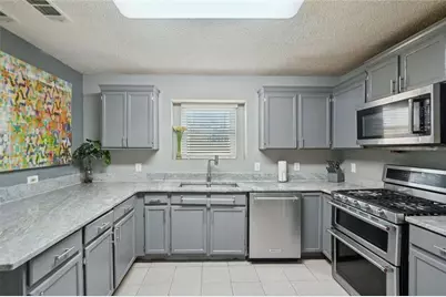 2100 Green Tree Court, Lithonia, GA 30058 - Photo 8