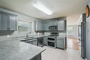 2100 Green Tree Ct, Lithonia, GA 30058 - Photo 14