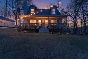 827 Laurel Ridge Rd, Cleveland, GA 30528 - Photo 2