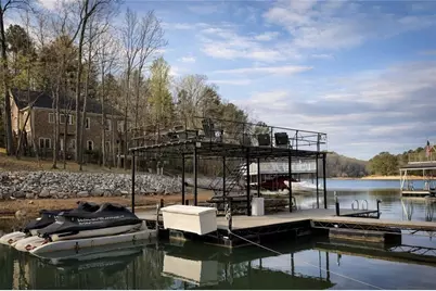 9155 Bay Pointe Drive, Gainesville, GA 30506 - Photo 2