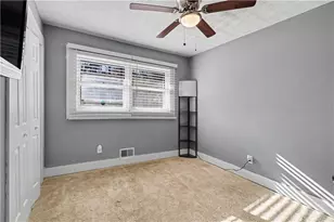 390 Dot Dr, Atlanta, GA 30349 - Photo 12