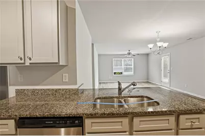 122 W Lexington Avenue, Griffin, GA 30223 - Photo 8