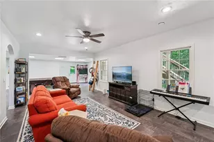 3325 Sweetwater Dr, Cumming, GA 30041 - Photo 46