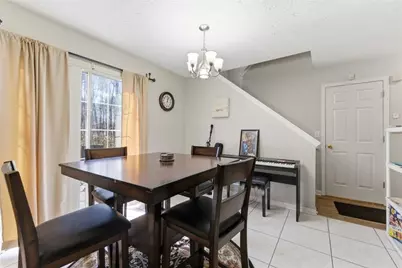 4237 Chestnut Lake Avenue, Lithonia, GA 30038 - Photo 6