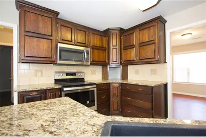 585 Chapel Walk Lane, Lawrenceville, GA 30045 - Photo 10