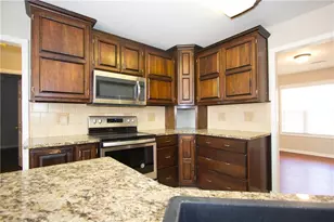 585 Chapel Walk Ln, Lawrenceville, GA 30045 - Photo 10