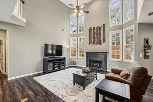 988 Poplar Mill Ct, Buford, GA 30518 - Photo 4