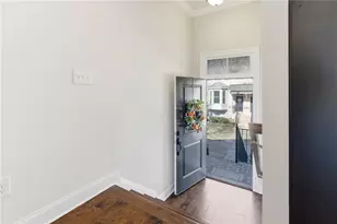 7990 Willoughby Ct, Alpharetta, GA 30005 - Photo 4