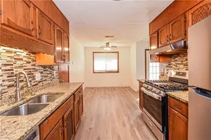 10164 Wooten Rd, Roswell, GA 30076 - Photo 2