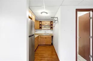 2404 Rhine Ct, Lawrenceville, GA 30043 - Photo 30