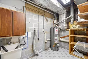 2404 Rhine Ct, Lawrenceville, GA 30043 - Photo 34