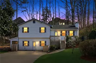 2404 Rhine Ct, Lawrenceville, GA 30043 - Photo 2