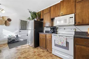 135 Cantrell Dr SW, Plainville, GA 30733 - Photo 4