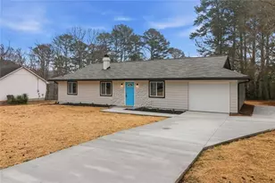 6075 Sumter Dr, Douglasville, GA 30135 - Photo 2