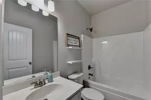 122 Moriah Woods Dr, Auburn, GA 30011 - Photo 18