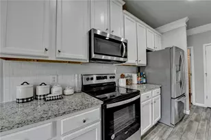 122 Moriah Woods Dr, Auburn, GA 30011 - Photo 18